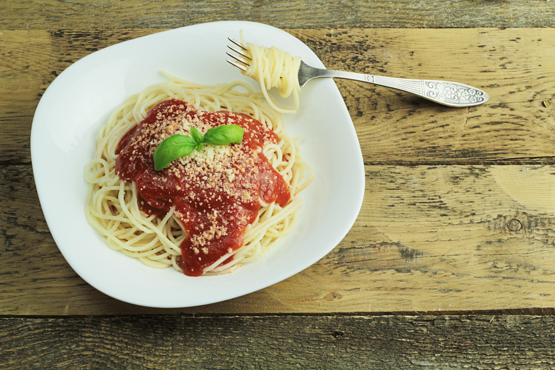 spaghetti on a plate